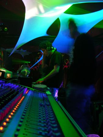 sonicmotion0815.jpg