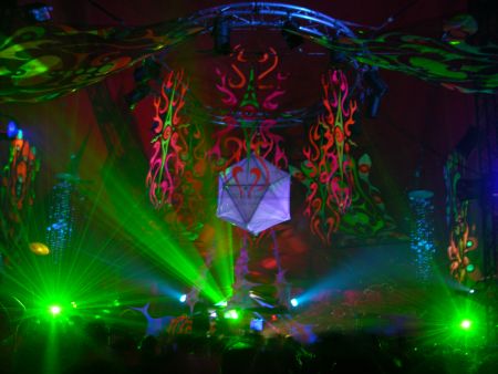 sonicmotion0816.jpg