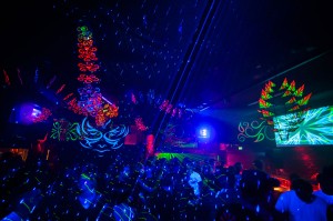 21.12.12z-w-i-s-c-h-e-n-w-e-l-t-e-n-l-i-f-e-n-e-v-e-r-e-n-d-s-61